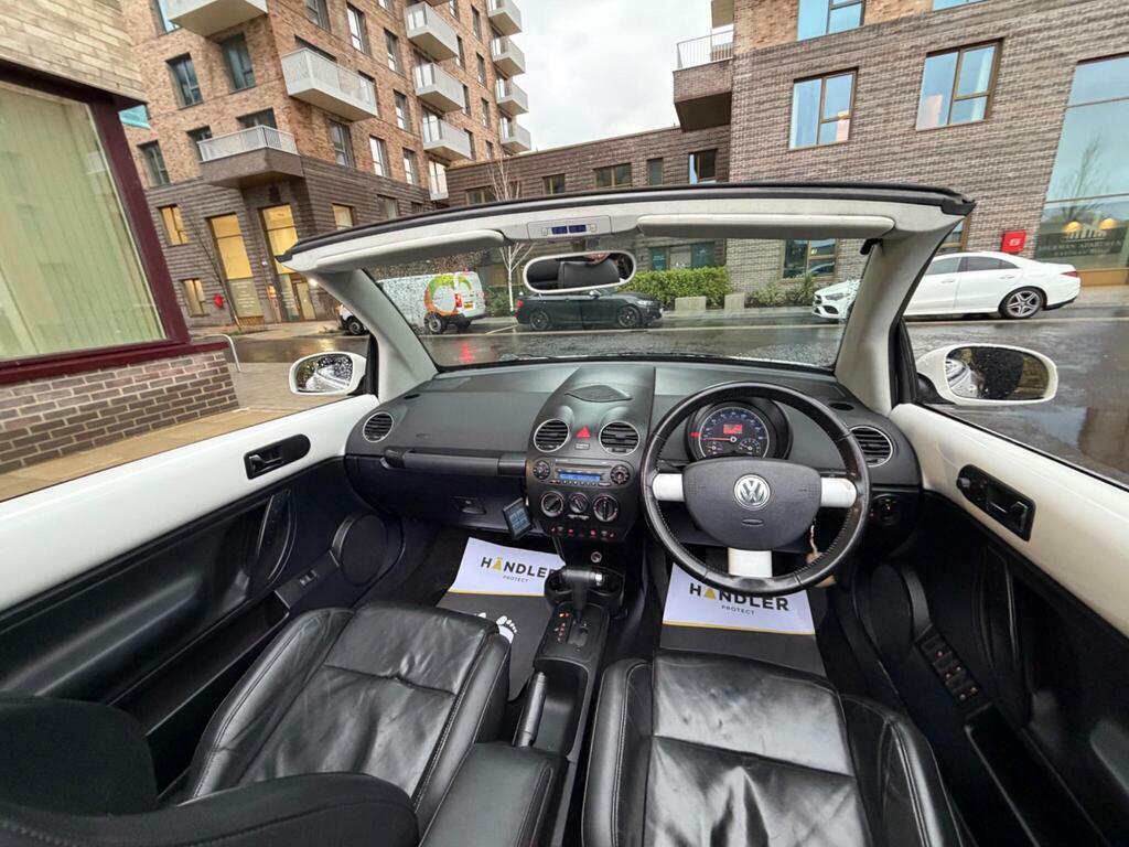 Volkswagen Beetle 2.0 S Cabriolet Euro 4 White #3