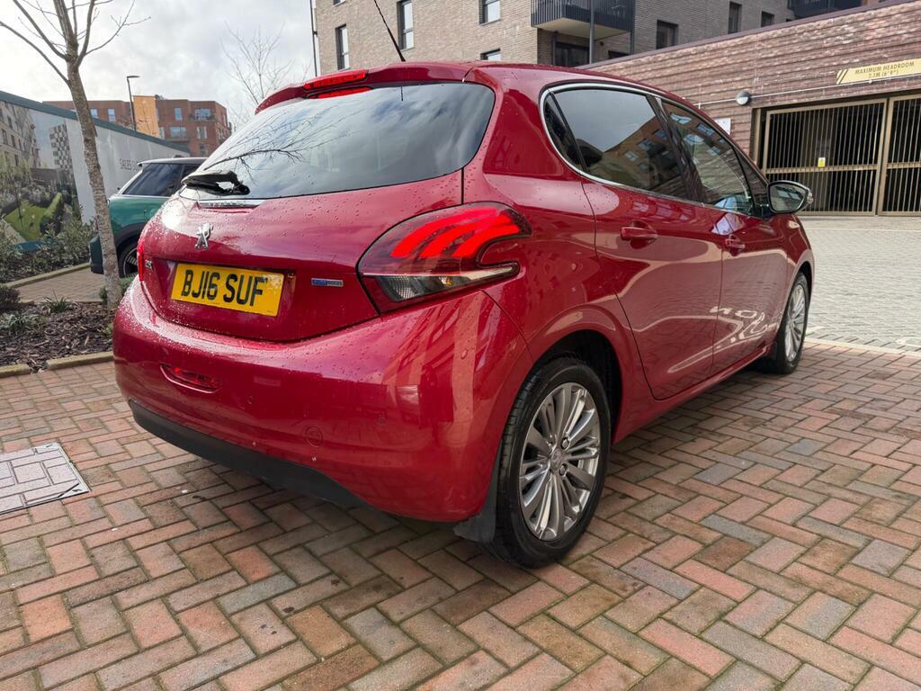 Peugeot 208 1.2 Puretech Allure Eat Euro 6 S S HD03CAL Red #2