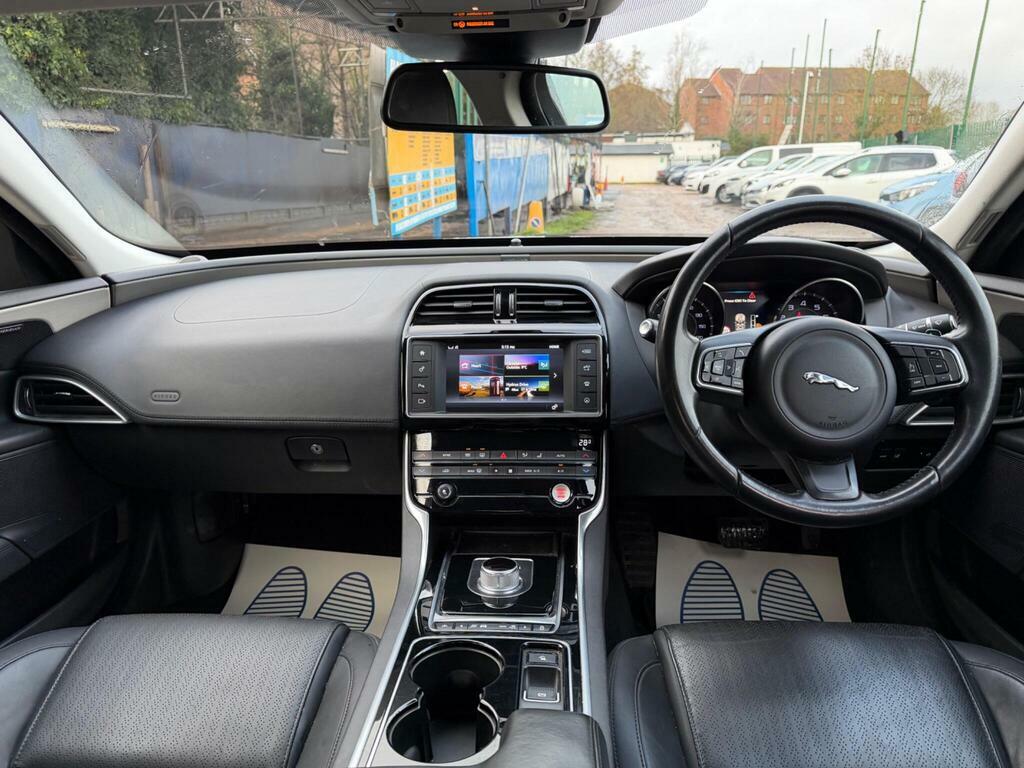 Jaguar XE 2.0 Gtdi Portfolio Euro 6 S S OY65HBP White #3