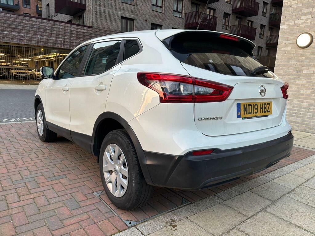 Nissan Qashqai 1.3 Dig-t Visia Euro 6 S S ND19HBZ White #2