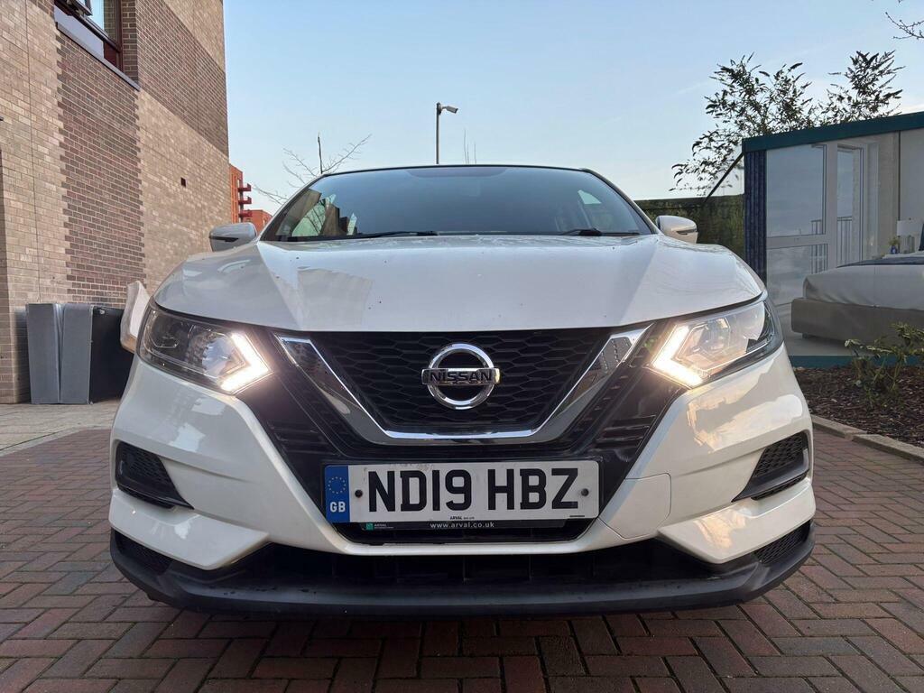 Nissan Qashqai 1.3 Dig-t Visia Euro 6 S S ND19HBZ White #5