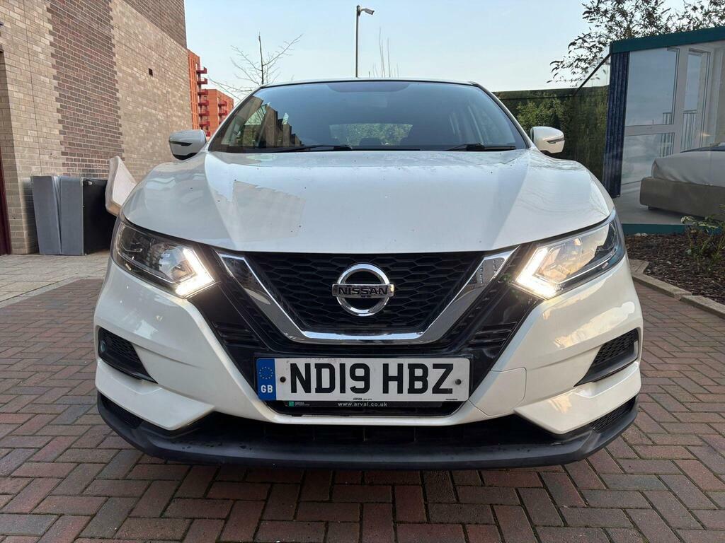 Nissan Qashqai 1.3 Dig-t Visia Euro 6 S S ND19HBZ White #6