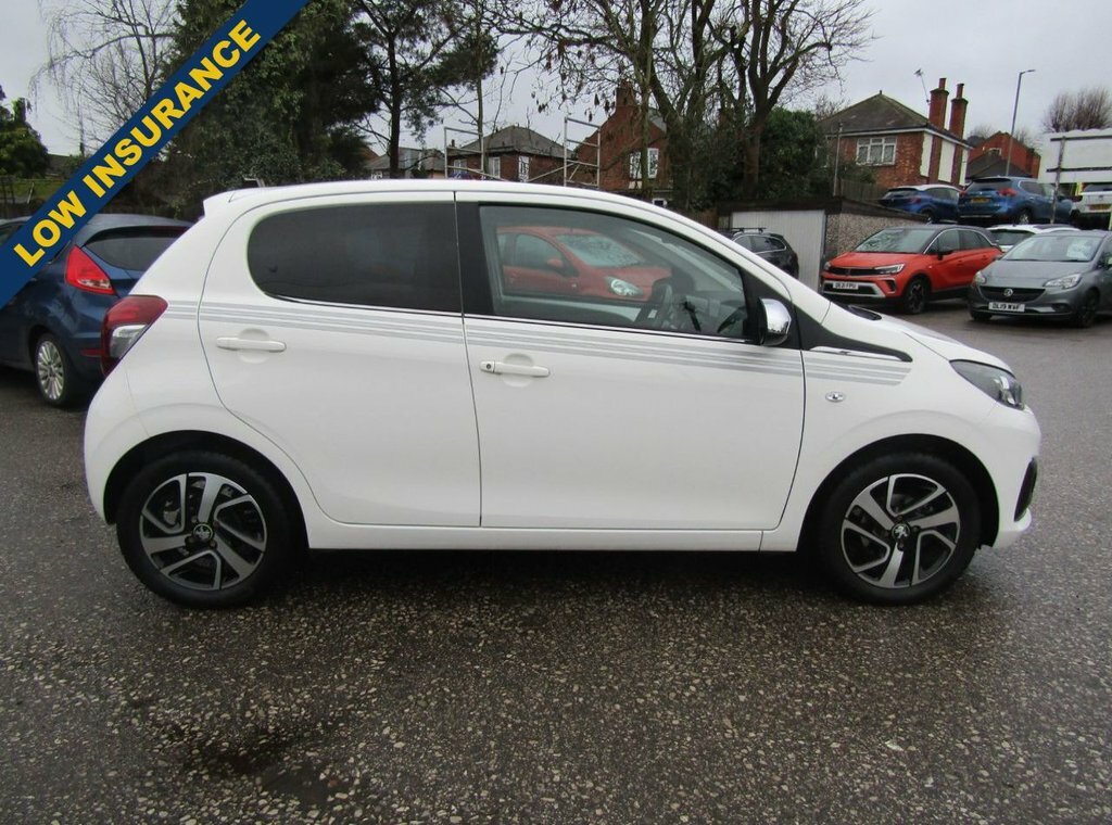 Peugeot 108 1L Collection White #3