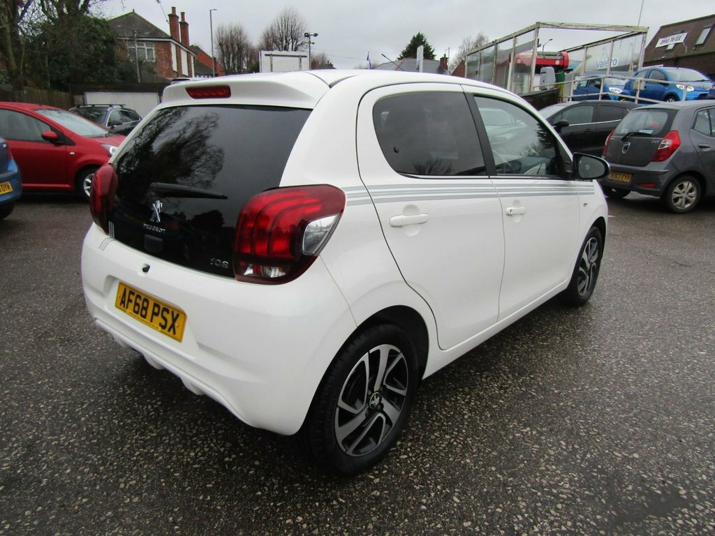 Peugeot 108 1L Collection White #4