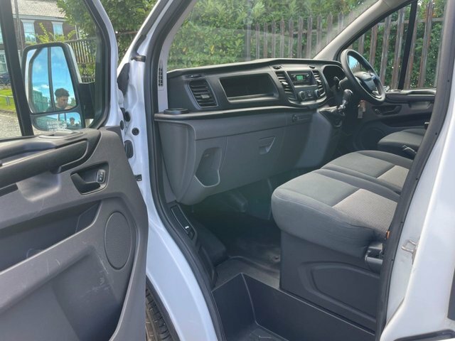 Ford Transit Custom 2L 280 Base Pv L1 H1 AJ18DVG White #4
