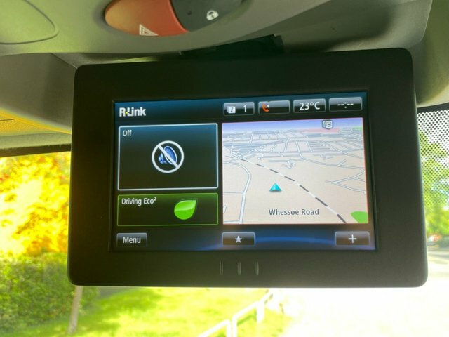 Renault Master 2.3L Mm33 Business Plus Energy Dci MF68CLJ White #4