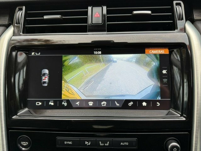 Land Rover Discovery Automatic NJ19WSX Black #6