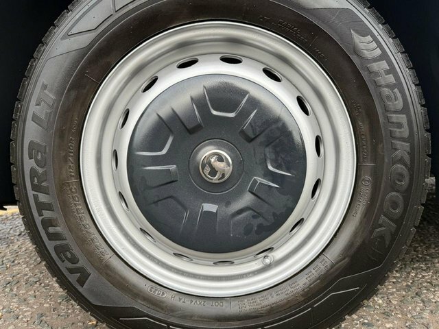 Vauxhall Movano Manual MK69YSO Silver #5