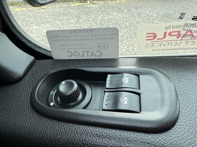 Vauxhall Movano Manual MK69YSO Silver #6