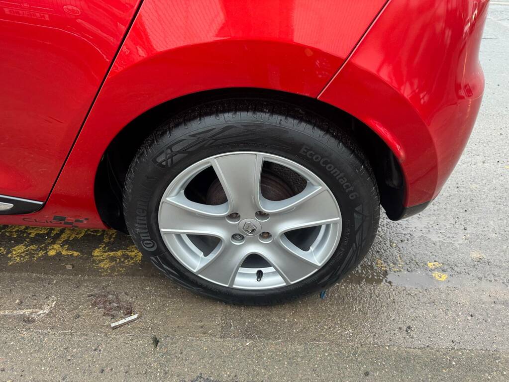 Renault Clio 1.5 Dci 90 Dynamique Medianav Energy SF64TOJ Red #4