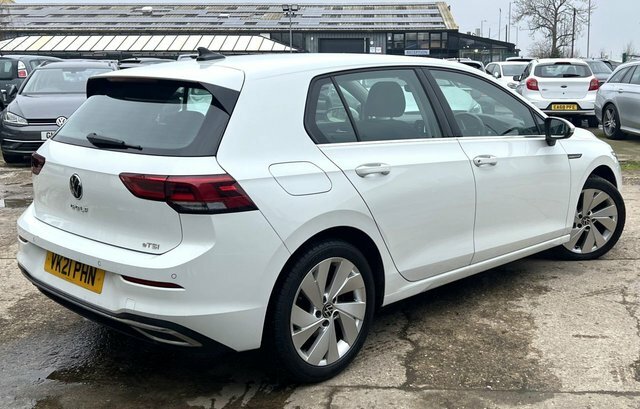 Volkswagen Golf 1.5 Etsi Mhev Style Hatchback Hybrid Ds VK21PHN White #3