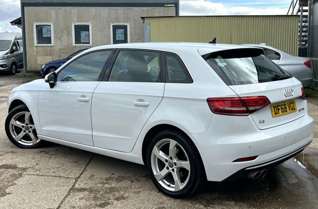 Audi A3 1.5 Tfsi Cod 35 Sport Sportback DF68VGZ White #4