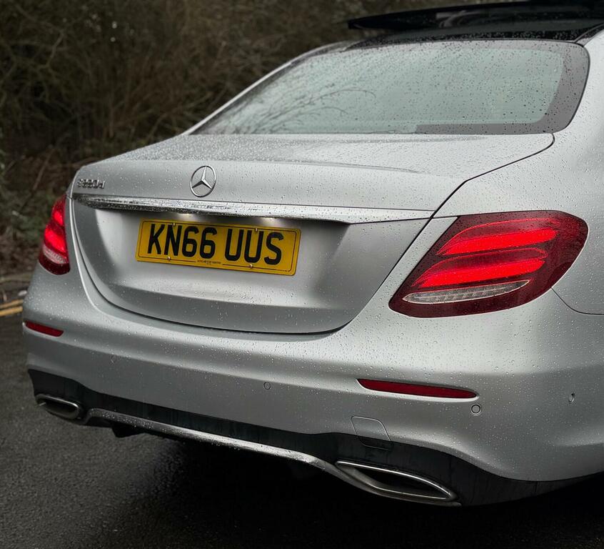 Mercedes-Benz E Class Saloon 2.0 E220d Amg Line Premium G-tronic Euro KN66UUS Silver #6