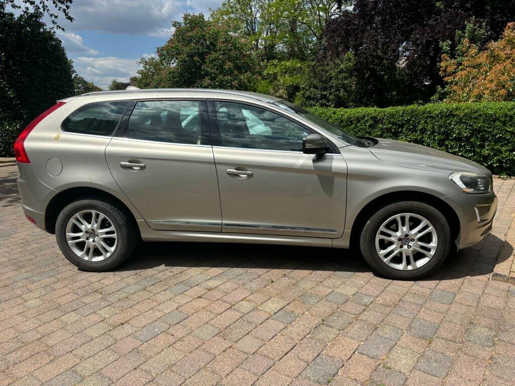 Volvo XC60 2.0 D4 Se Lux Nav YX64YSY Gold #6