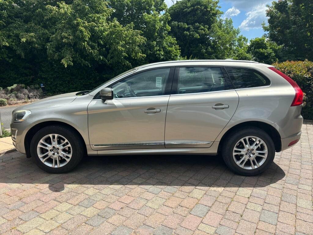 Volvo XC60 2.0 D4 Se Lux Nav YX64YSY Gold #5