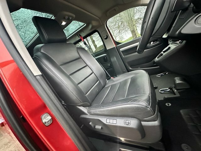 Peugeot Traveller 2019 2.0 Hdi Allure Wheelchair Access180 Bhp Red #2