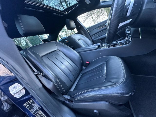 Mercedes-Benz CLS 2017 3.0 Cls350d V6 Amg Line Premium Plus Coupe KN17UDL Blue #2