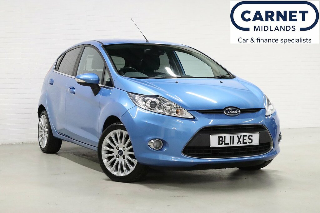 Ford Fiesta Titanium Blue