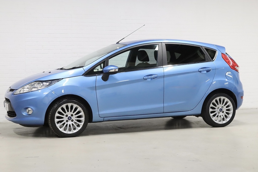 Ford Fiesta Titanium Blue #4