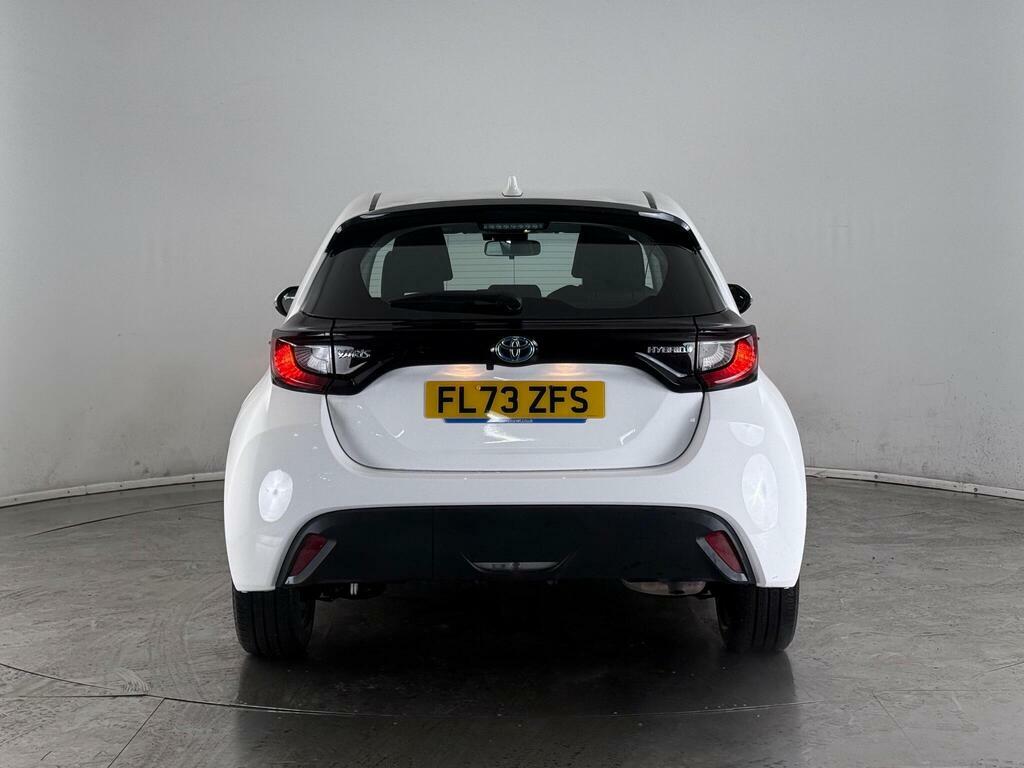 Toyota Yaris 1.5 Vvt-h Icon E-cvt Euro 6 Ss FL73ZFS White #5