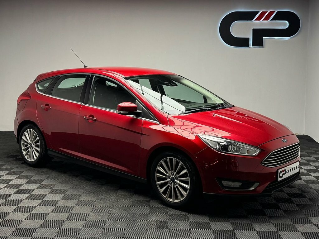 Ford Focus 1.5L Titanium X Red