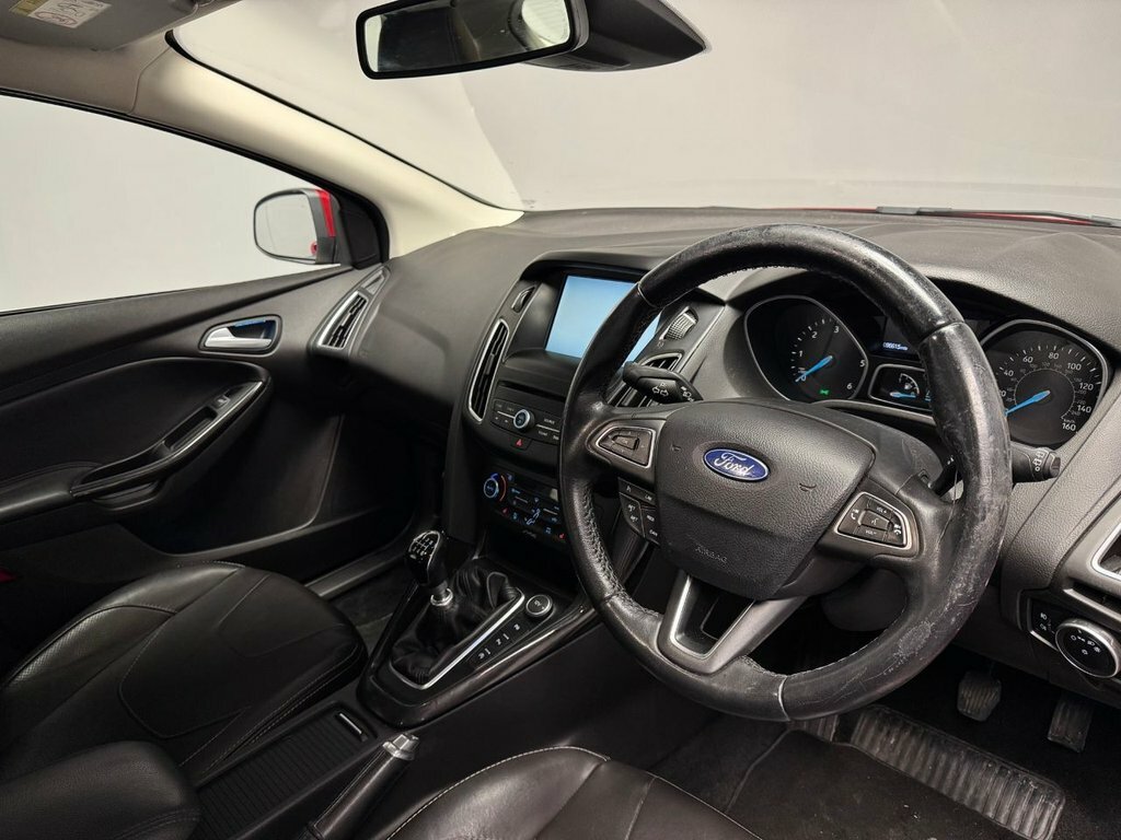 Ford Focus 1.5L Titanium X WT15HFA Red #3