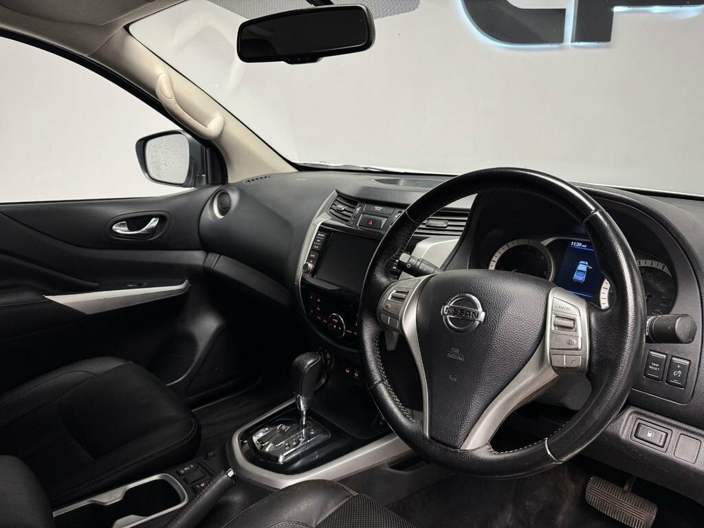 Nissan Navara 2.3L Tekna CK21HVH White #3