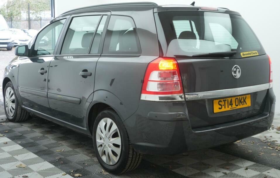 Vauxhall Zafira 1.8 16V Exclusiv Euro 5 ST14OKK Grey #3