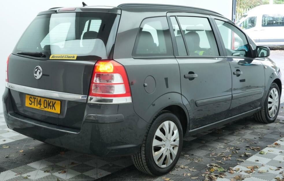 Vauxhall Zafira 1.8 16V Exclusiv Euro 5 ST14OKK Grey #4