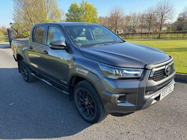 Toyota HILUX 2.8 D-4d Invincible X 4Wd Euro 6 Ss Grey