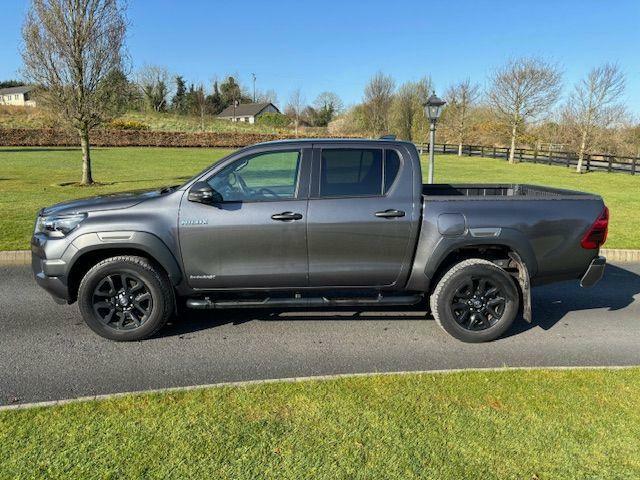 Toyota HILUX 2.8 D-4d Invincible X 4Wd Euro 6 Ss Grey #4