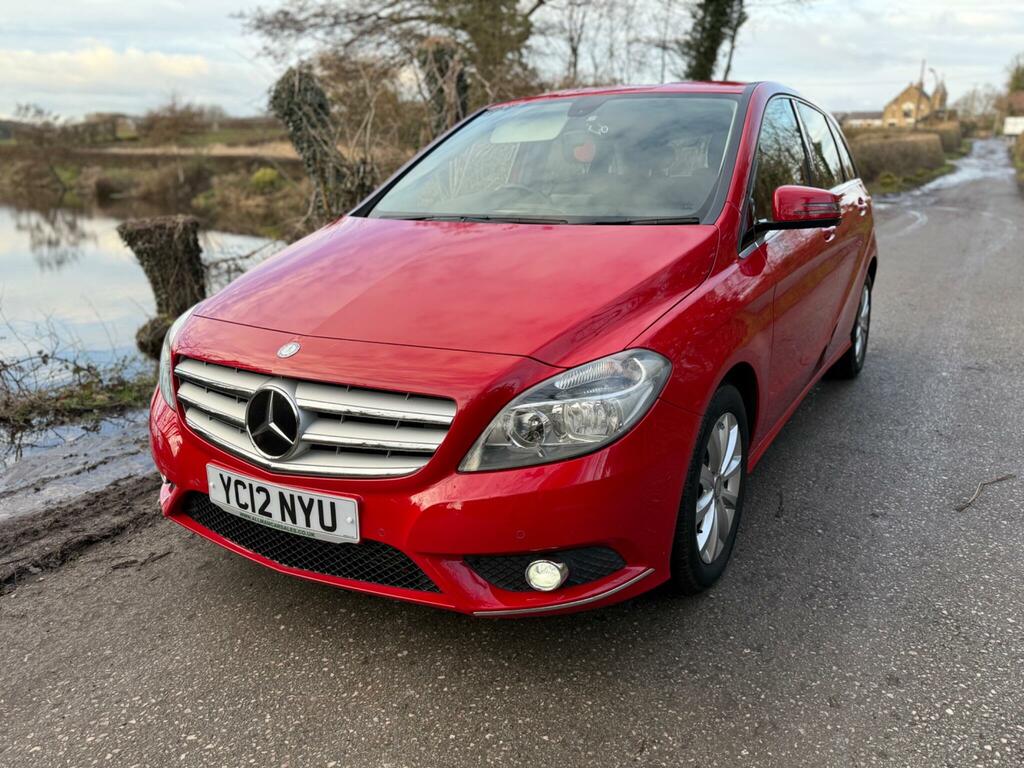 Mercedes-Benz B Class 1.8 B180 Cdi Blueefficiency Se 7G-dct Euro 5 Ss Red #3