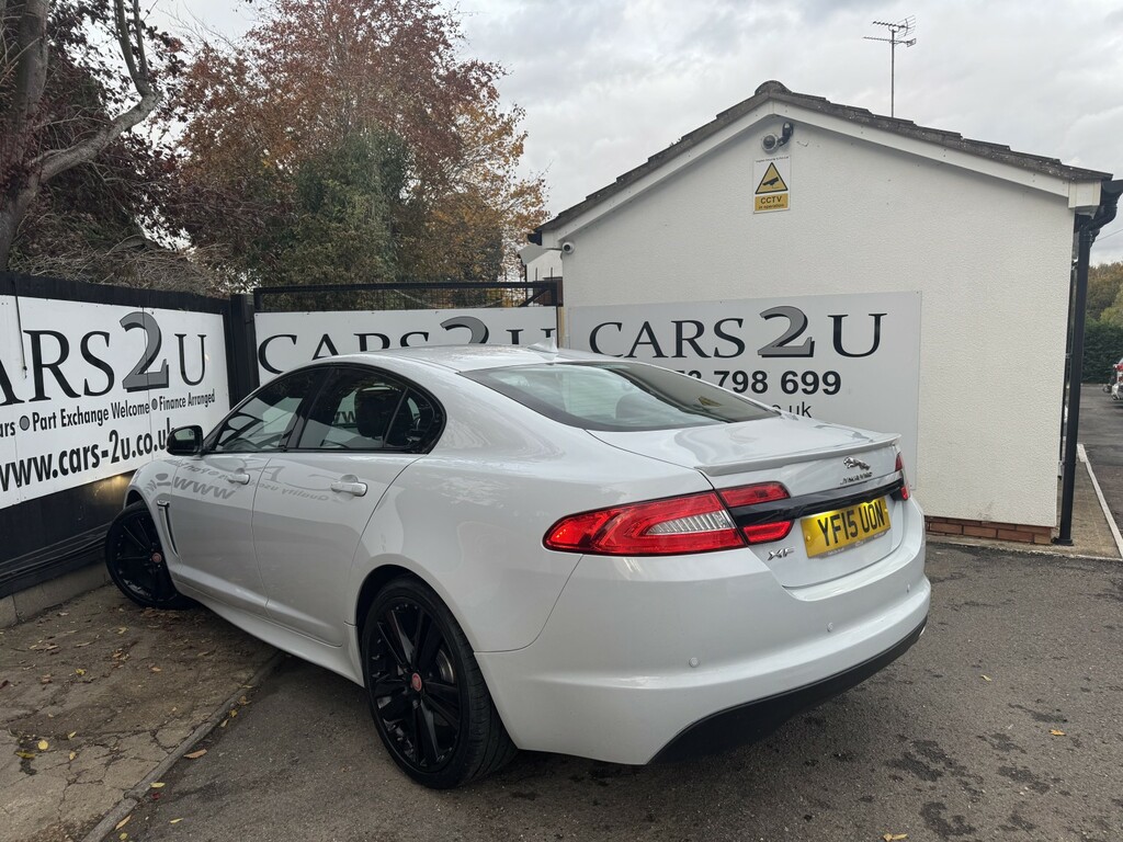 Jaguar XF Saloon 2.2 D R-sport Black 2015 YF15UON White #5