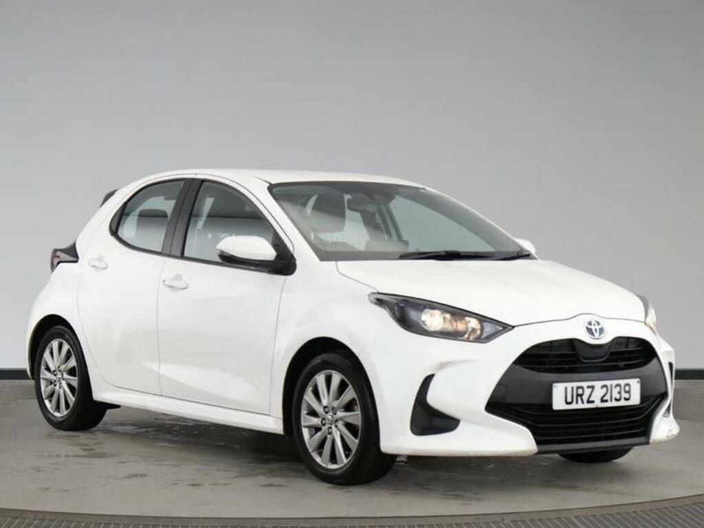 Toyota Yaris Hatchback 1.5 Vvt-h Icon E-cvt Euro 6 Ss 2 White
