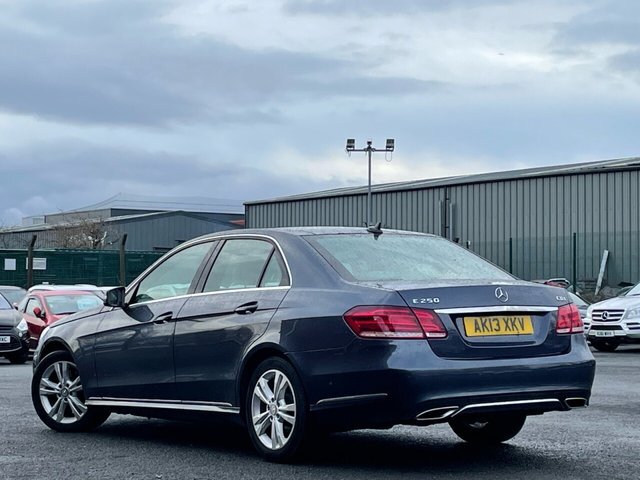 Mercedes-Benz E Class 2L E250 Cdi Se AK13XKV Blue #5
