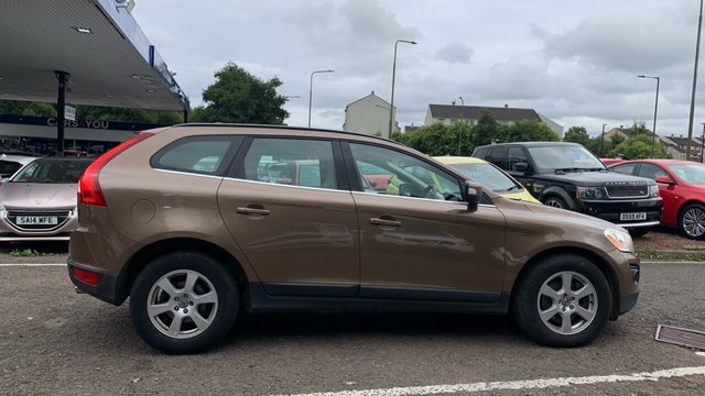 Volvo XC60 2.4L D5 Se Awd Brown #4