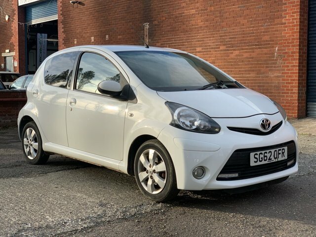 Toyota Aygo 1L Vvt-i Fire Mm Ac White