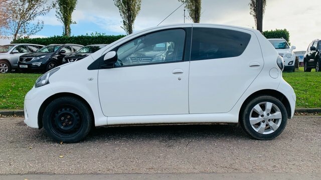 Toyota Aygo 1L Vvt-i Fire Mm Ac SG62OFR White #4