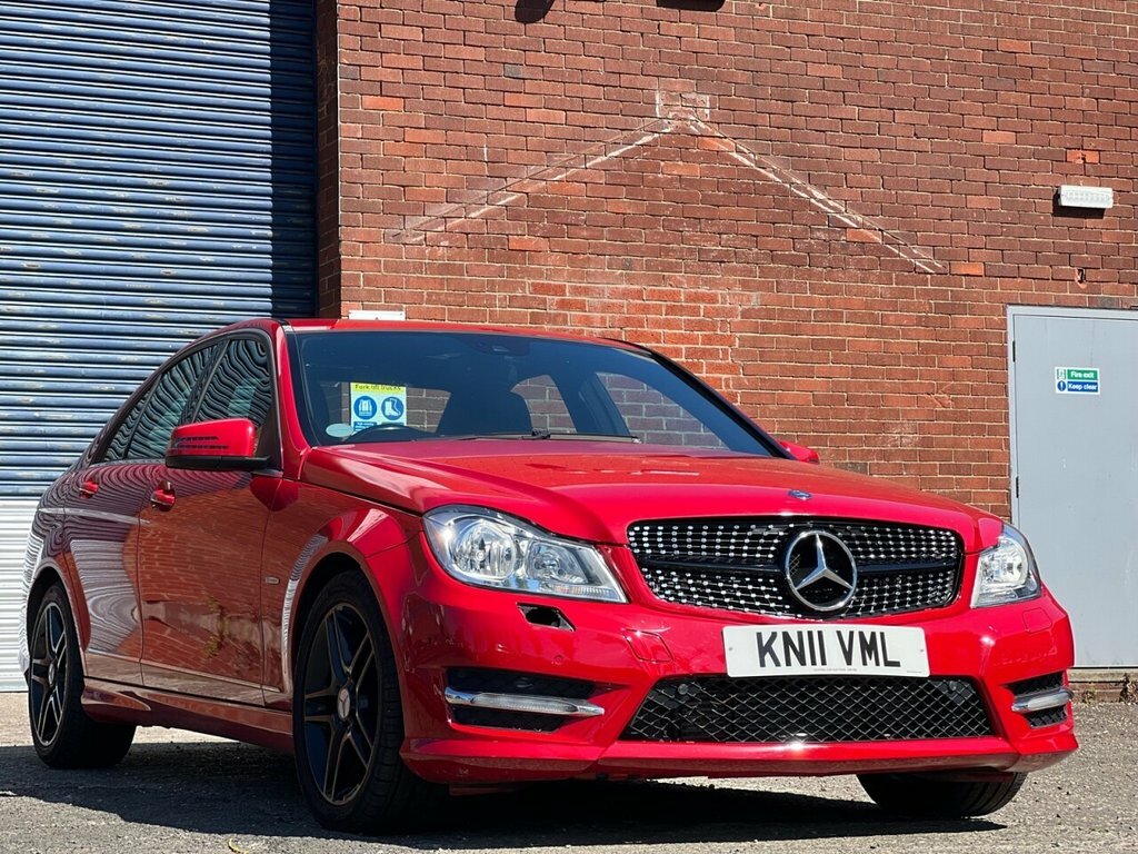Mercedes-Benz C Class 2.1L C220 Cdi Blueefficiency Sport Red