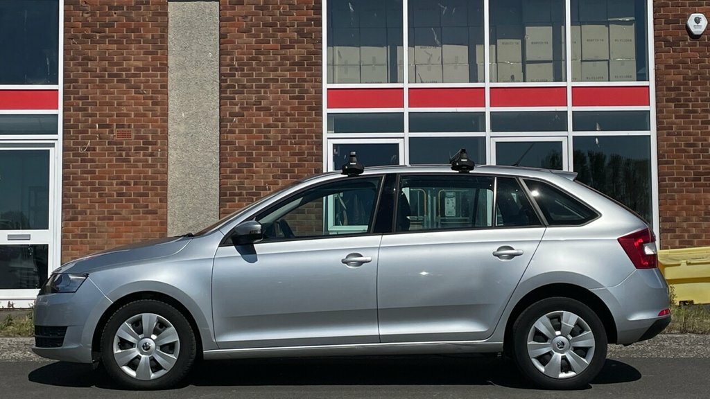 Skoda Rapid Spaceback 1.4L Spaceback S Tdi Silver #4