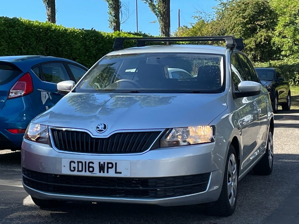 Skoda Rapid Spaceback 1.4L Spaceback S Tdi Silver #3