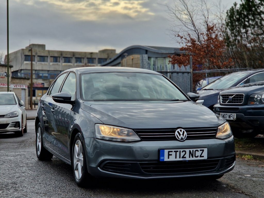 Volkswagen Jetta 1.6L Se Tdi Bluemotion Technology Dsg Grey
