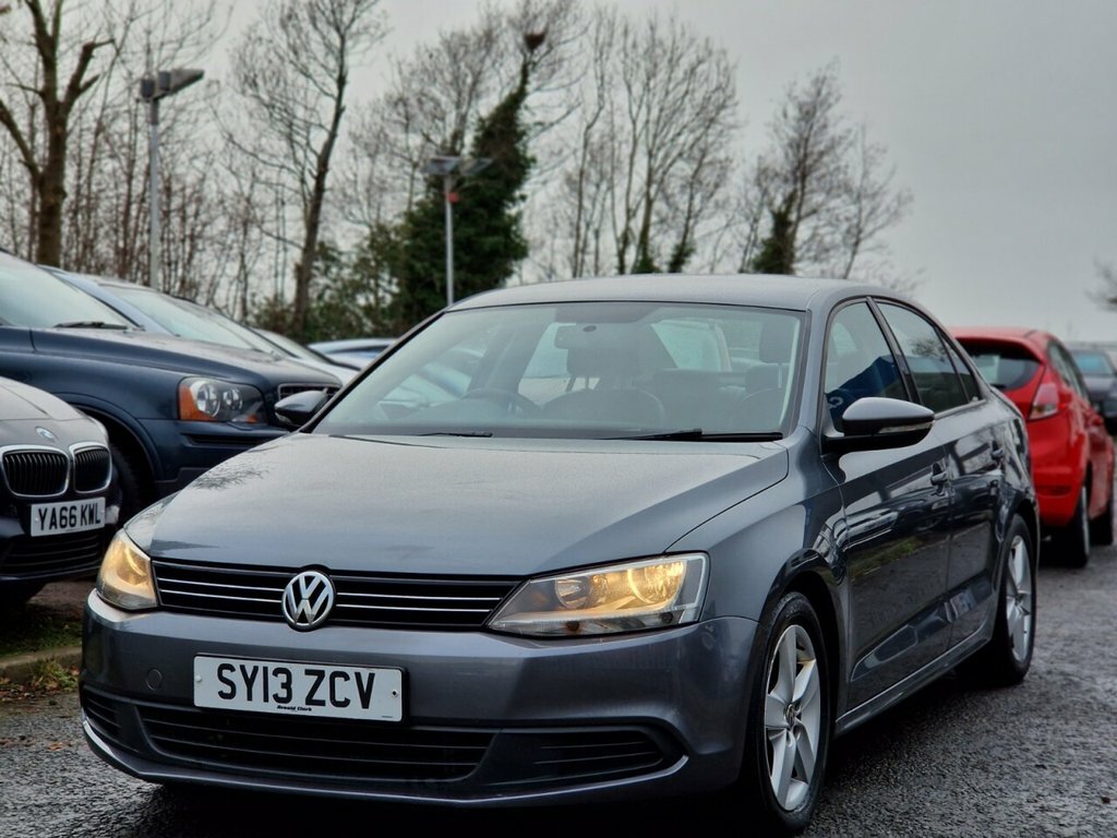 Volkswagen Jetta 1.6L Se Tdi Bluemotion Technology Dsg Grey #3