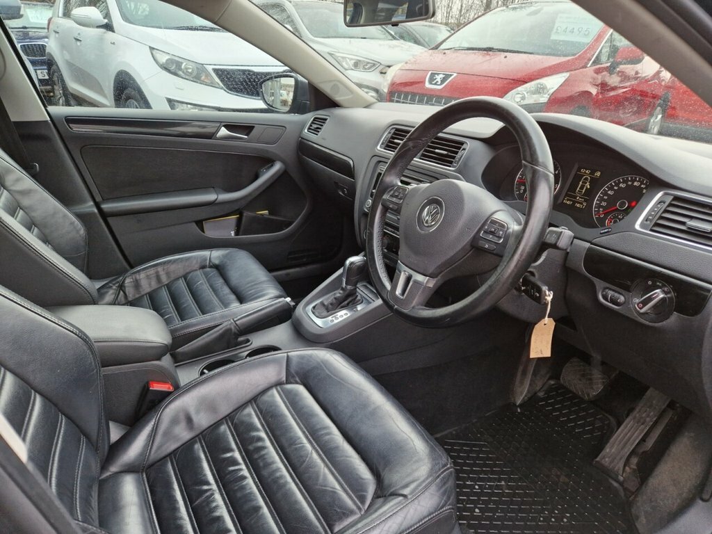 Volkswagen Jetta 1.6L Se Tdi Bluemotion Technology Dsg Grey #5