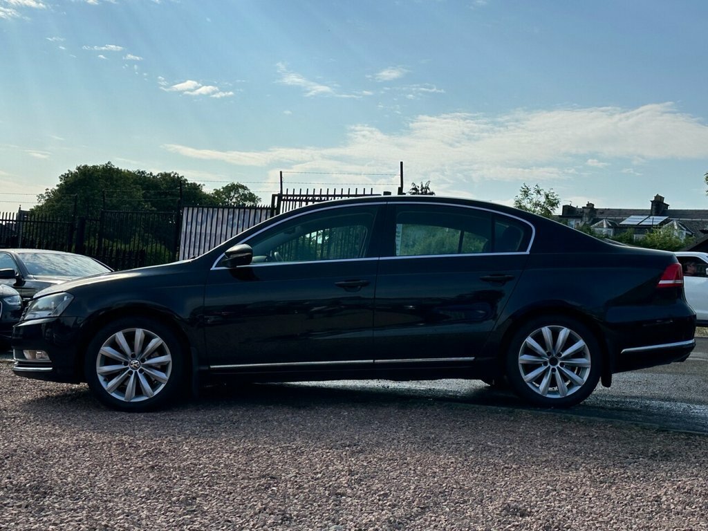 Volkswagen Passat 2L Highline Tdi Bluemotion Technology Dsg SF13XJH Black #4