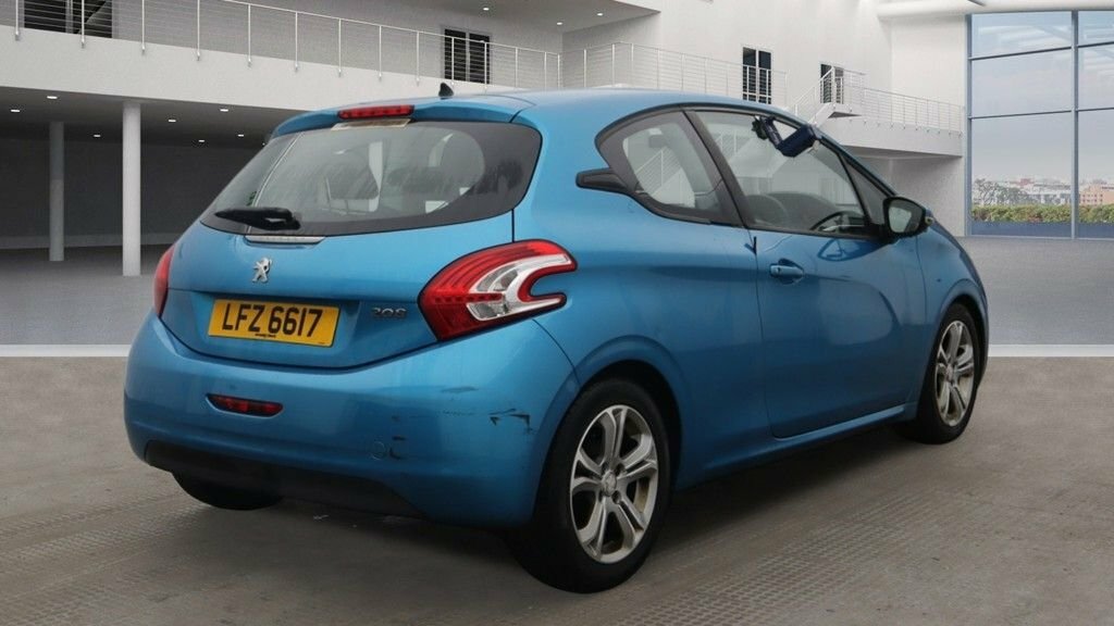 Peugeot 208 1.2L Active Blue #4