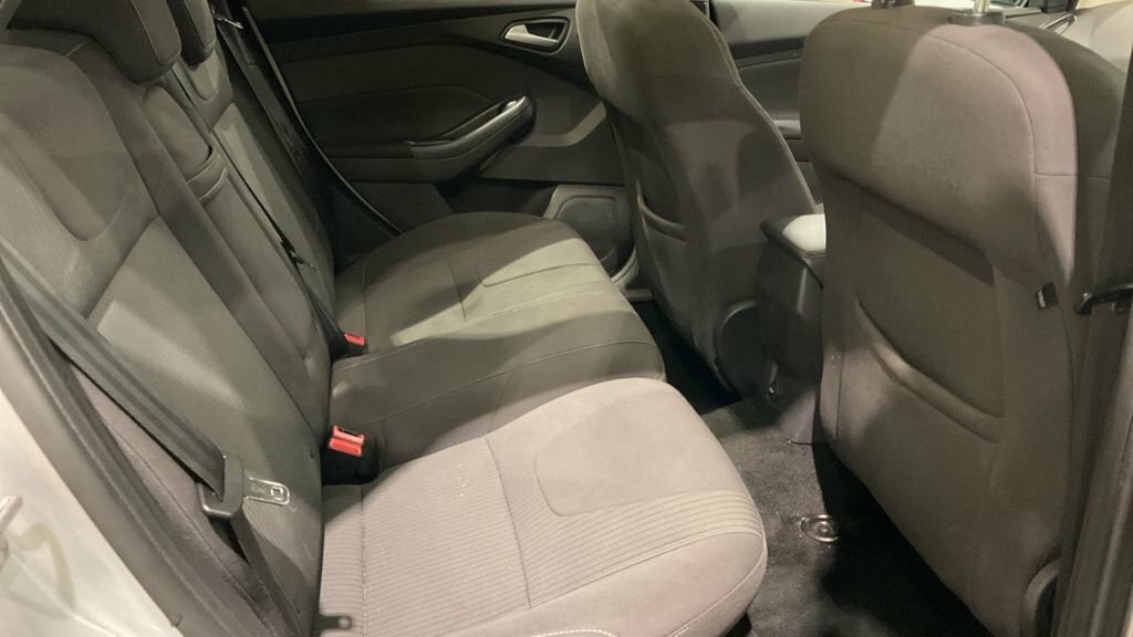 Ford Focus 1L Titanium MW62XDP Silver #5