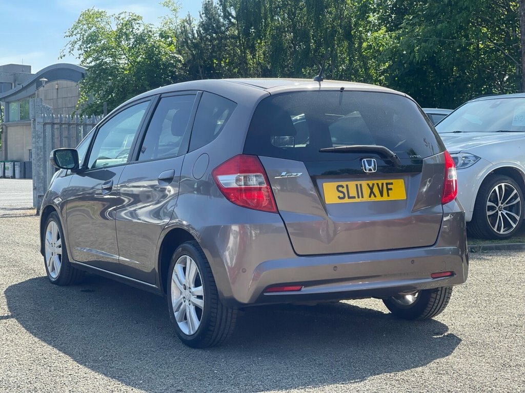 Honda Jazz 1.3L I-vtec Ex SL11XVF Silver #5