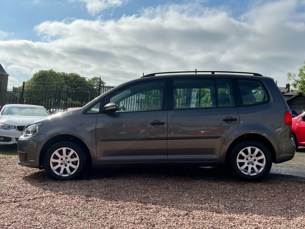 Volkswagen Touran 1.6L S Tdi Grey #4