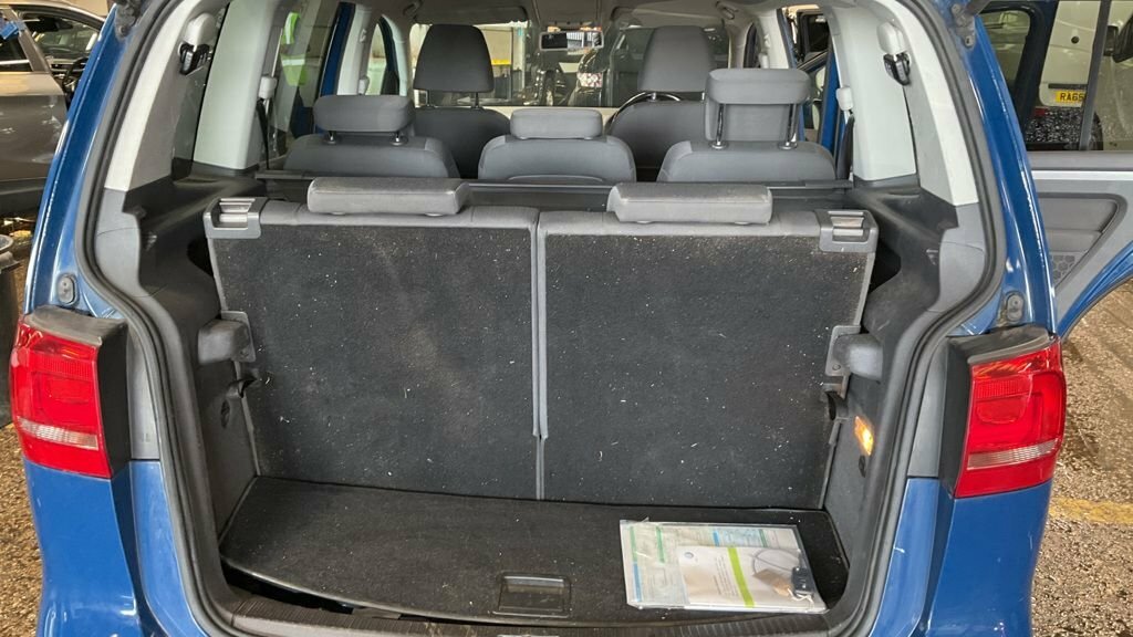 Volkswagen Touran 2L Se Tdi Dsg Blue #5